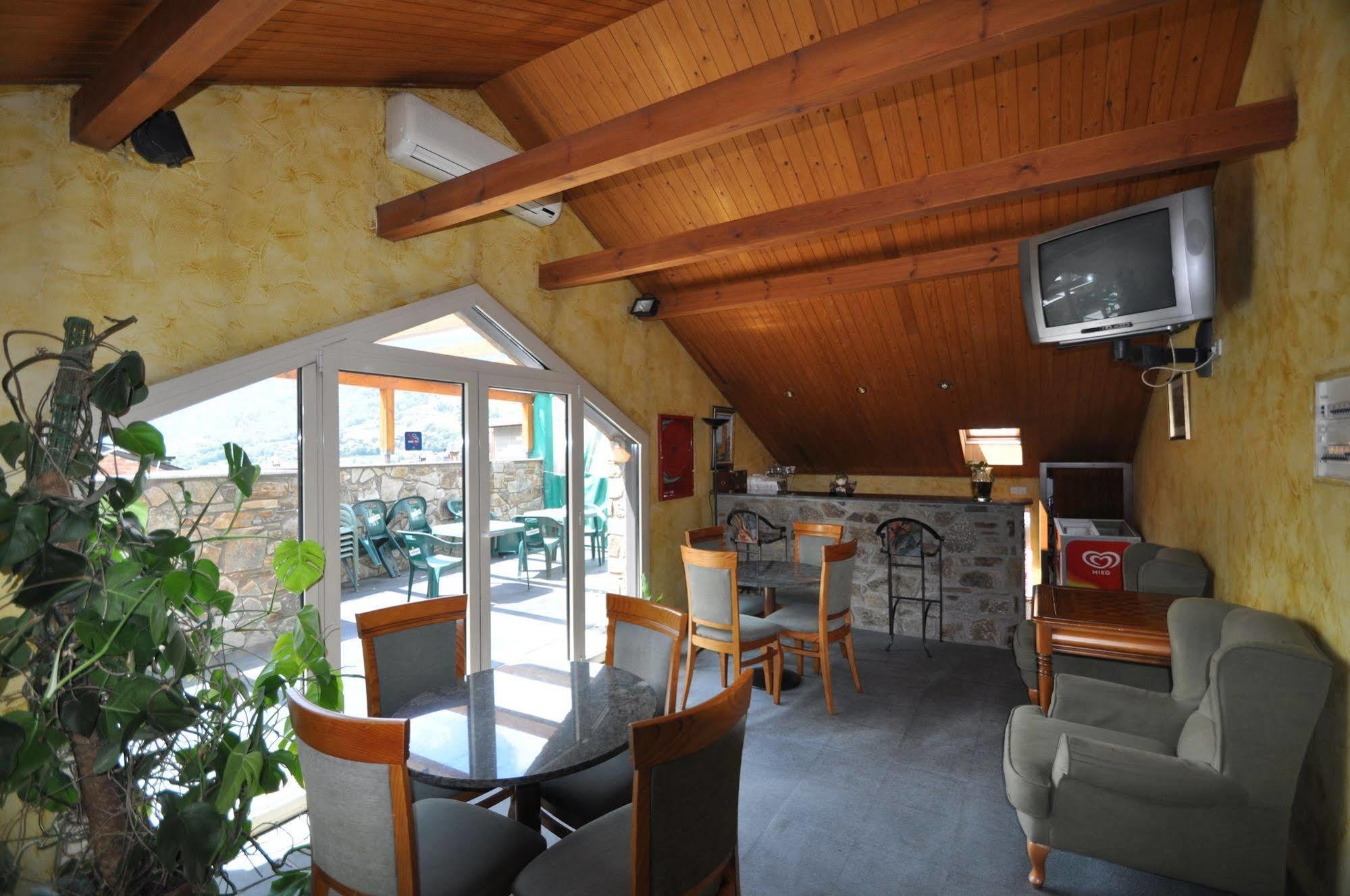 Hotel Yomo Petit Paris Encamp Exterior foto